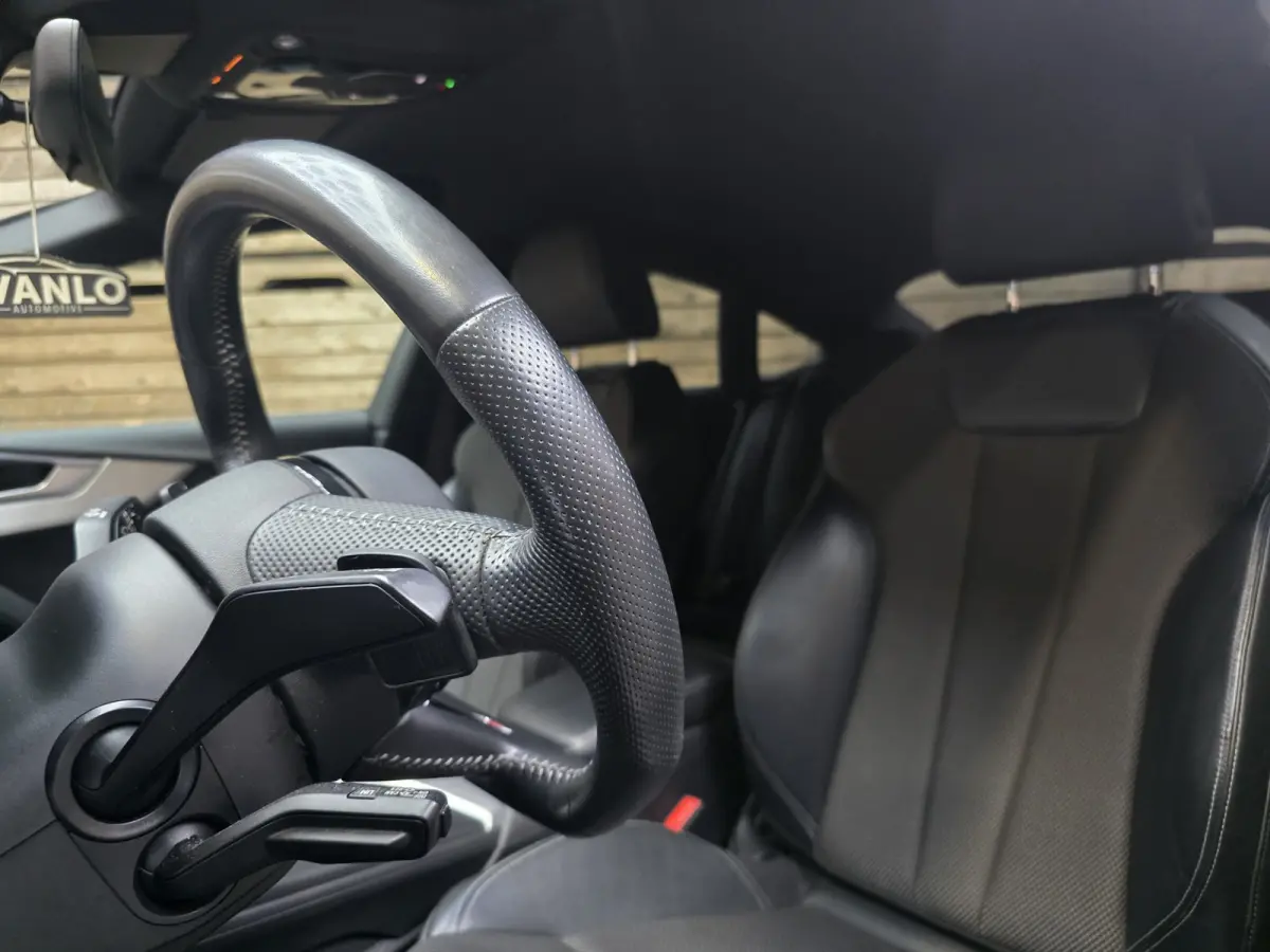 35 TFSI Sport S-line edition 3x S Line Navi Keyless Clima 19"LM