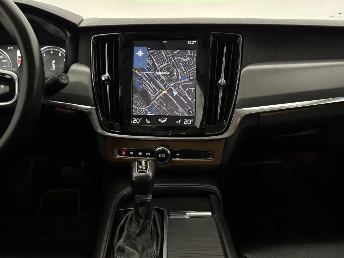 2.0 T5 90th Anniversary Edition | LPG | Virtual | Camera | Carplay | Trekhaak | Cruise | NAP