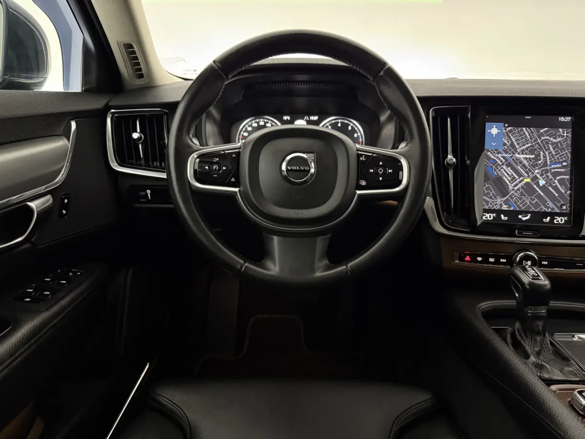 2.0 T5 90th Anniversary Edition | LPG | Virtual | Camera | Carplay | Trekhaak | Cruise | NAP