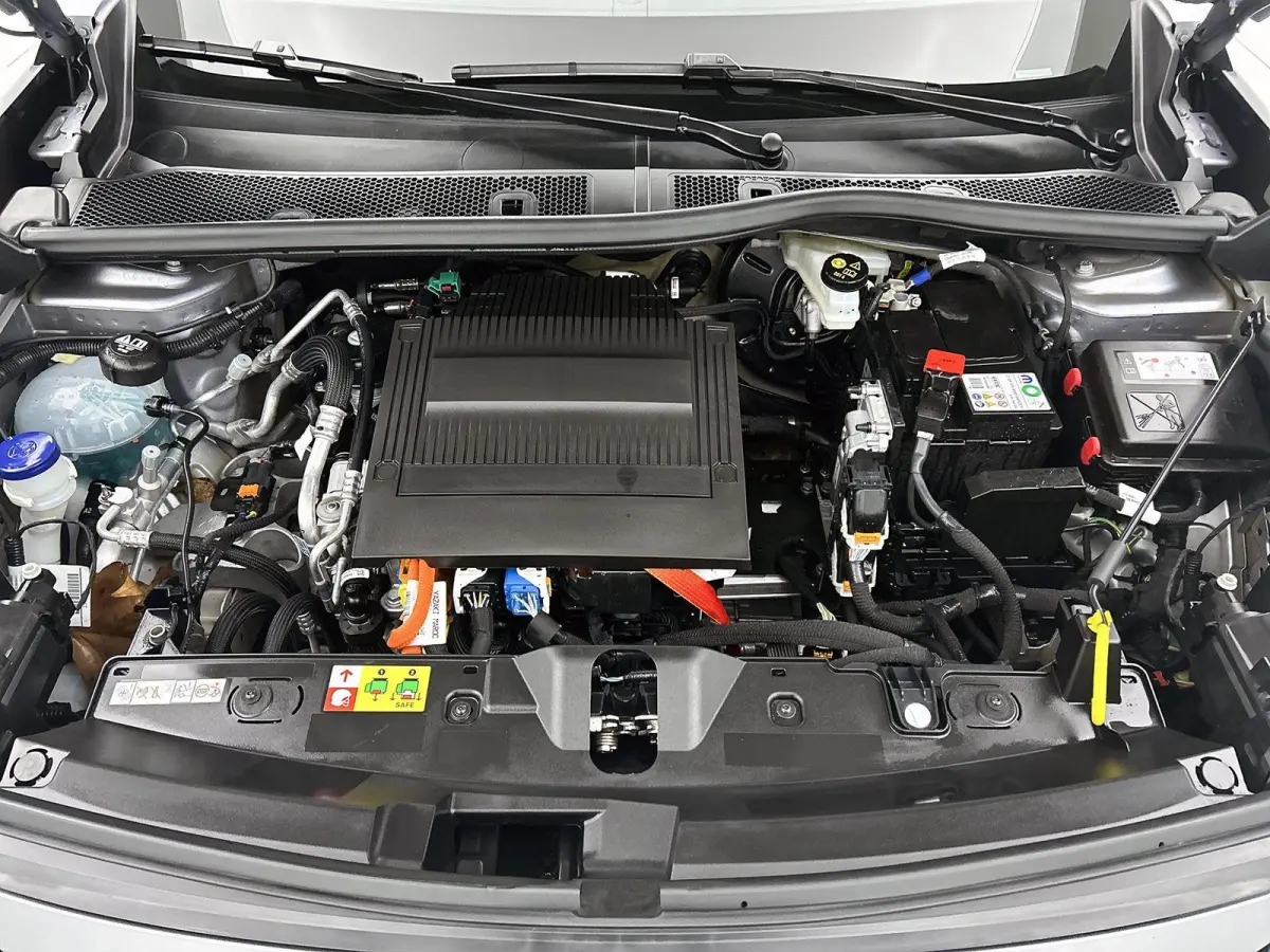 EV 156pk Allure Avantage 54 kWh Automaat | Navigatie | ACCU 98% |  360° Camera | 3-Fase | Adaptieve Cruise Control | Dodehoekdetectie | Climate Control | 17"LMV | Apple Carplay/Android Auto