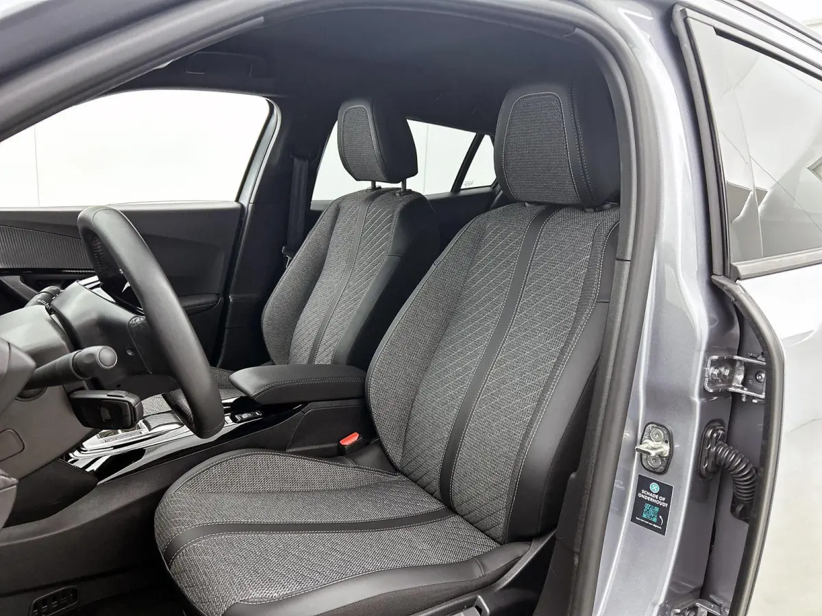 EV 156pk Allure Avantage 54 kWh Automaat | Navigatie | ACCU 98% |  360° Camera | 3-Fase | Adaptieve Cruise Control | Dodehoekdetectie | Climate Control | 17"LMV | Apple Carplay/Android Auto