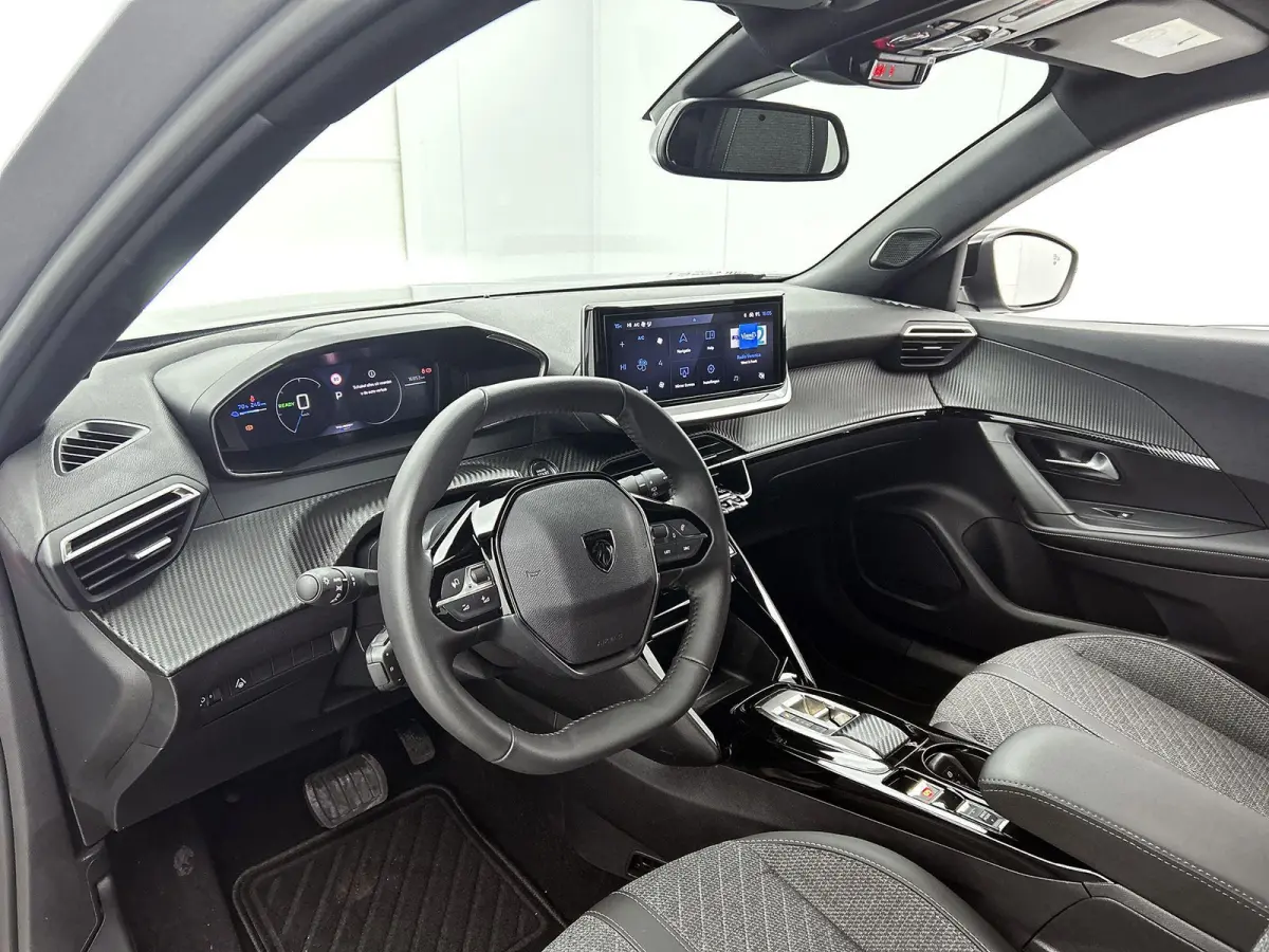 EV 156pk Allure Avantage 54 kWh Automaat | Navigatie | ACCU 98% |  360° Camera | 3-Fase | Adaptieve Cruise Control | Dodehoekdetectie | Climate Control | 17"LMV | Apple Carplay/Android Auto