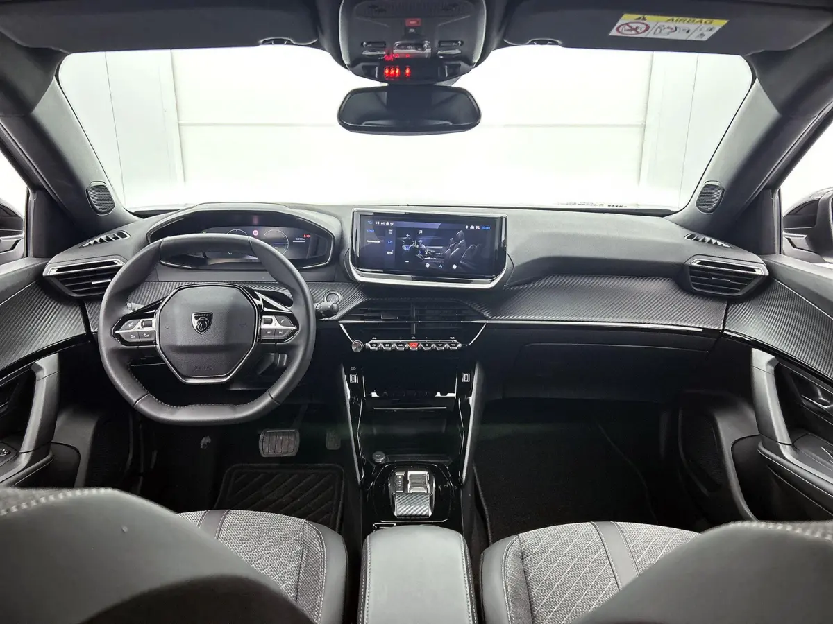 EV 156pk Allure Avantage 54 kWh Automaat | Navigatie | ACCU 98% |  360° Camera | 3-Fase | Adaptieve Cruise Control | Dodehoekdetectie | Climate Control | 17"LMV | Apple Carplay/Android Auto