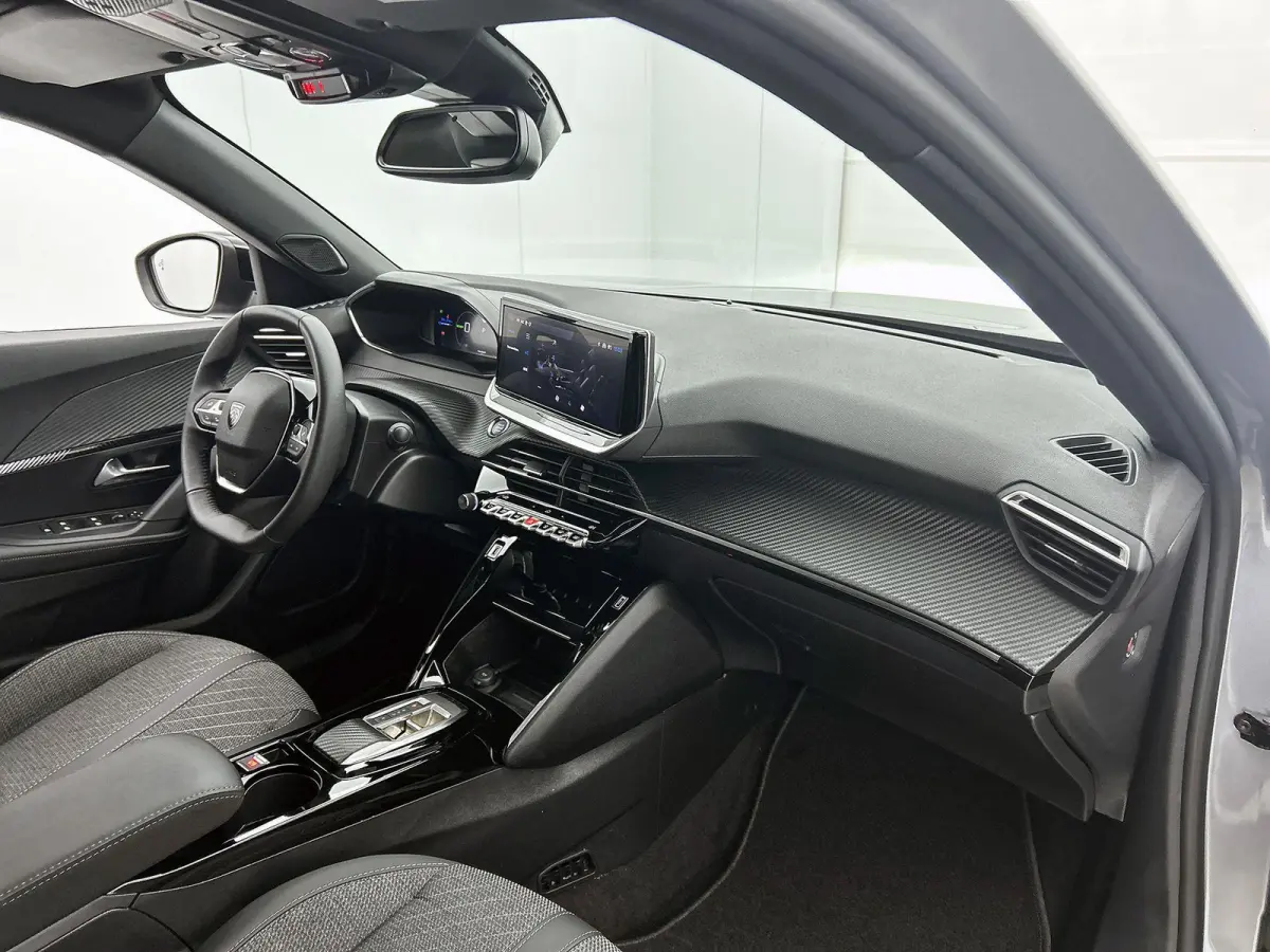 EV 156pk Allure Avantage 54 kWh Automaat | Navigatie | ACCU 98% |  360° Camera | 3-Fase | Adaptieve Cruise Control | Dodehoekdetectie | Climate Control | 17"LMV | Apple Carplay/Android Auto