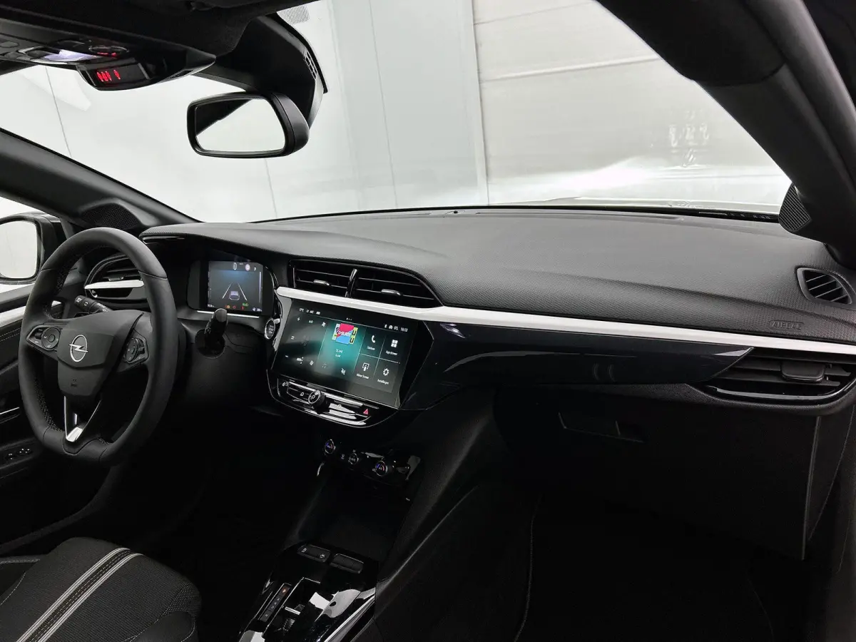 1.2 110pk Hybrid GS Automaat | Navigatie | Climate Control | Cruise Control | Camera | Dodehoekdetectie | LED | 16"LMV | Apple Carplay/Android Auto |