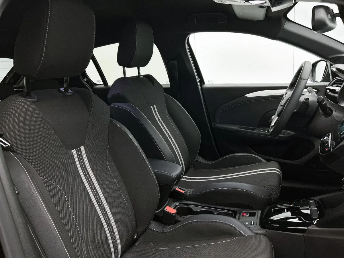 1.2 110pk Hybrid GS Automaat | Navigatie | Climate Control | Cruise Control | Camera | Dodehoekdetectie | LED | 16"LMV | Apple Carplay/Android Auto |