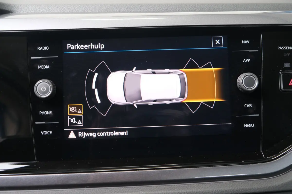 1.0 TSI Highline Business R-Line Automaat - N.A.P. Airco, Cruise, PDC, Carplay, Navi.