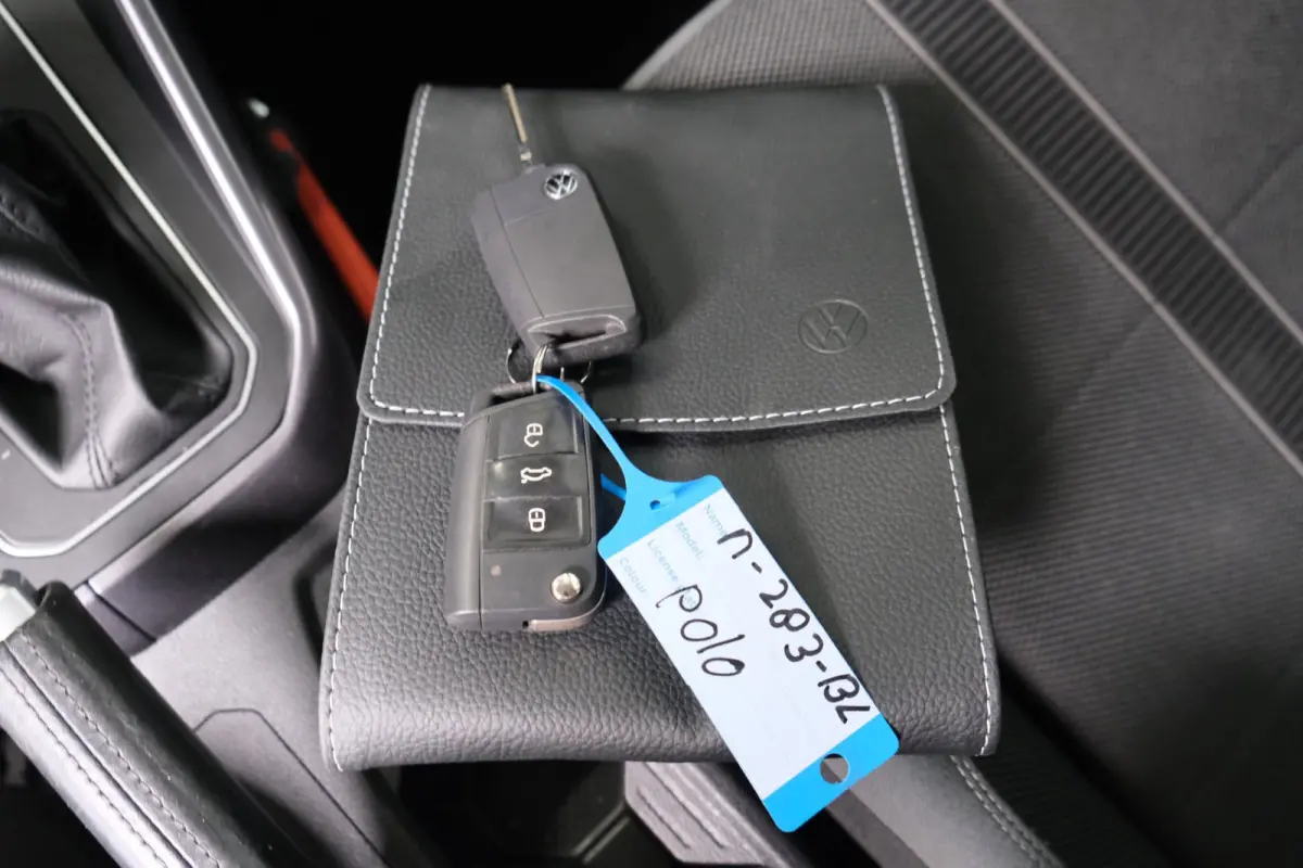 1.0 TSI Highline Business R-Line Automaat - N.A.P. Airco, Cruise, PDC, Carplay, Navi.