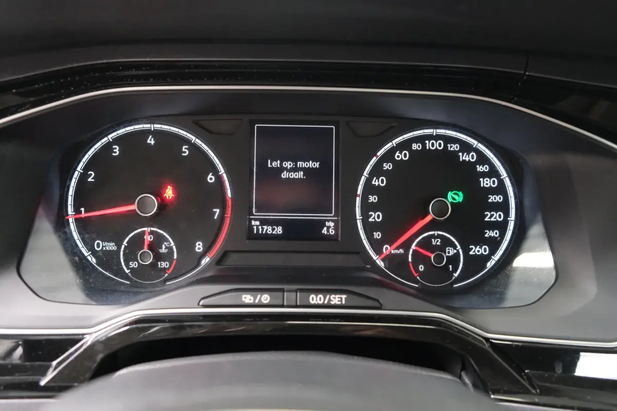 1.0 TSI Highline Business R-Line Automaat - N.A.P. Airco, Cruise, PDC, Carplay, Navi.