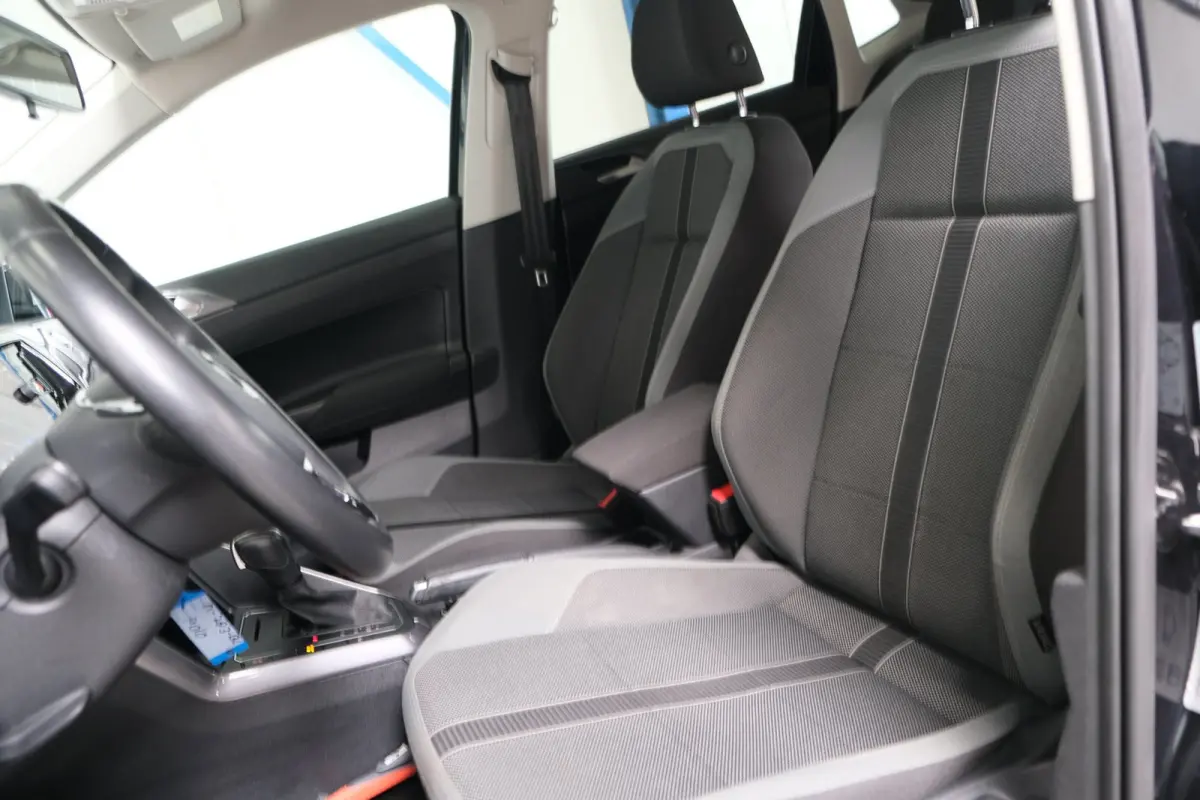 1.0 TSI Highline Business R-Line Automaat - N.A.P. Airco, Cruise, PDC, Carplay, Navi.