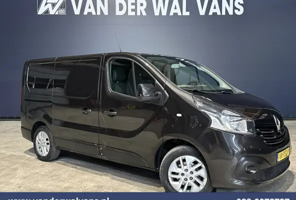 1.6 dCi 120pk L1H1 Airco | Navigatie | Camera | LM Velgen | Trekhaak Cruisecontrol, Parkeersensoren, Bijrijdersbank, Achterklep
