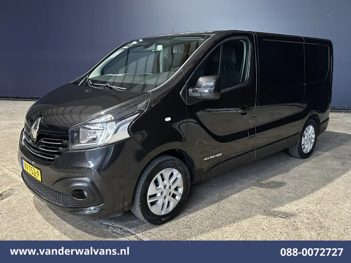 1.6 dCi 120pk L1H1 Airco | Navigatie | Camera | LM Velgen | Trekhaak Cruisecontrol, Parkeersensoren, Bijrijdersbank, Achterklep