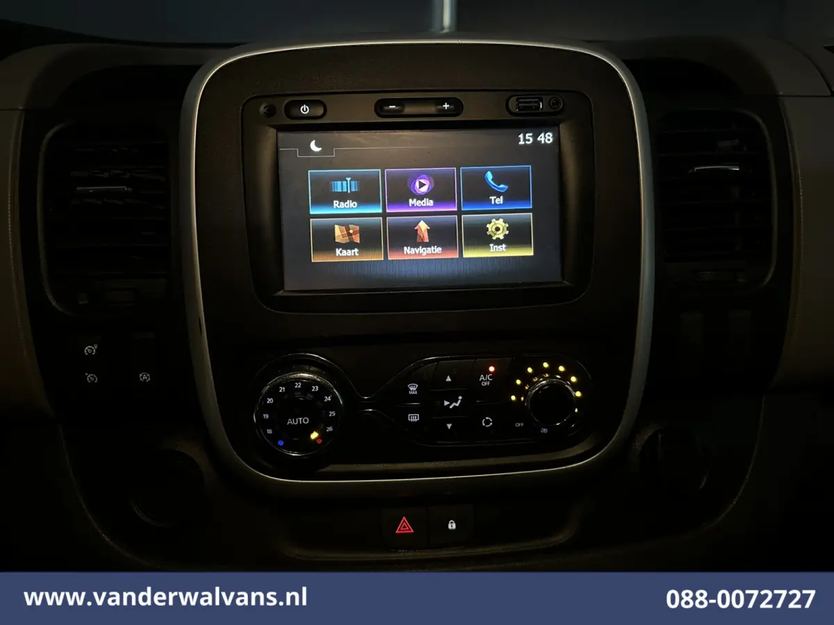 1.6 dCi 120pk L1H1 Airco | Navigatie | Camera | LM Velgen | Trekhaak Cruisecontrol, Parkeersensoren, Bijrijdersbank, Achterklep