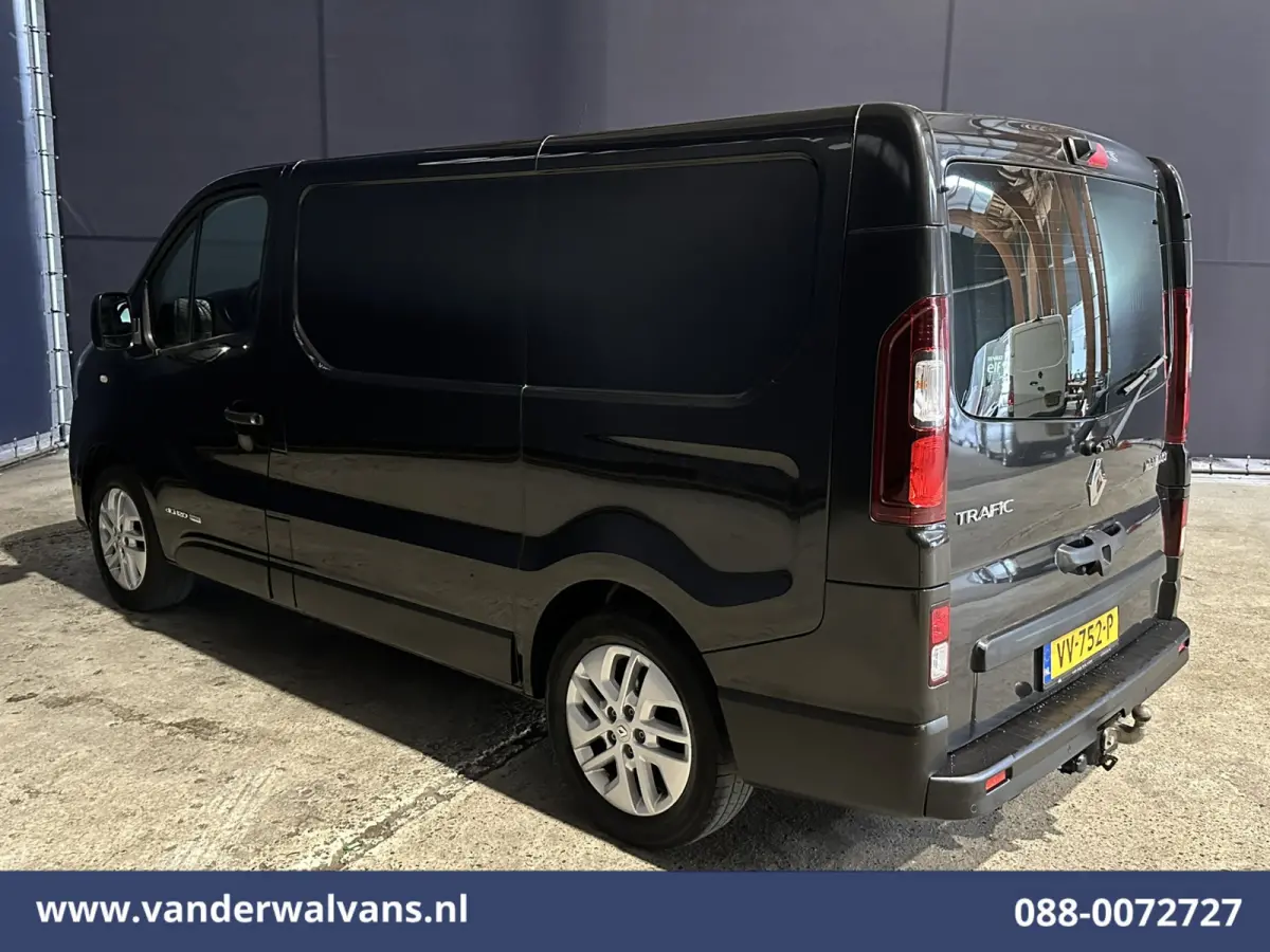 1.6 dCi 120pk L1H1 Airco | Navigatie | Camera | LM Velgen | Trekhaak Cruisecontrol, Parkeersensoren, Bijrijdersbank, Achterklep
