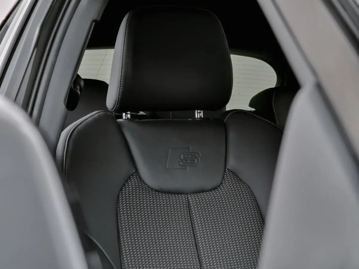 ABT Edition One S Matrix, Virtual Cockpit, Navi, Leder, Carbon