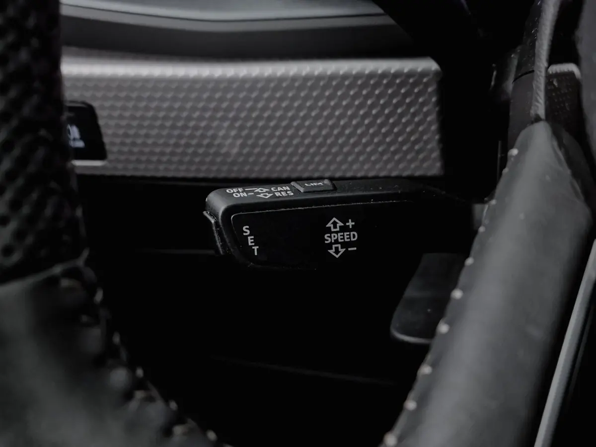 ABT Edition One S Matrix, Virtual Cockpit, Navi, Leder, Carbon
