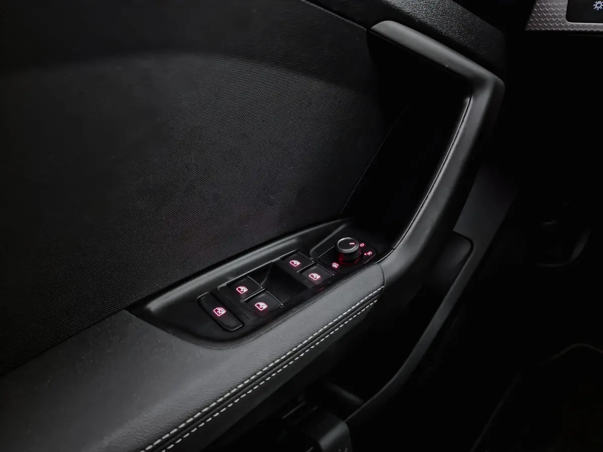 ABT Edition One S Matrix, Virtual Cockpit, Navi, Leder, Carbon