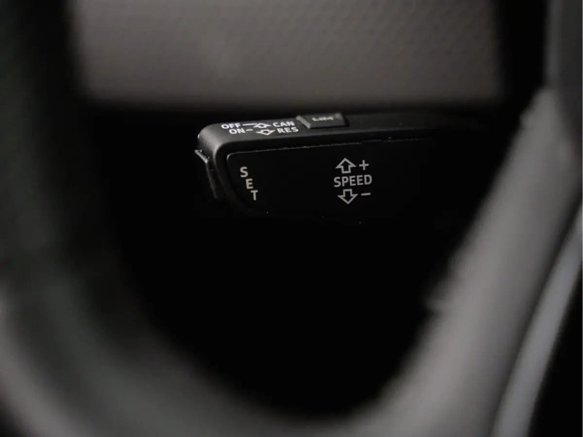 ABT Edition One S Matrix, Virtual Cockpit, Navi, Leder, Carbon