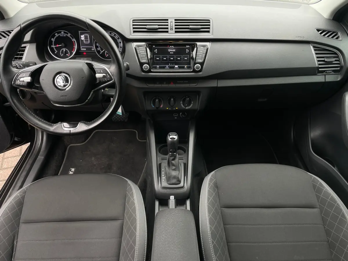 1.0 TSI DSG AUTOMAAT Ambition 1E EIG ORG NL DEALEROND|TREKHAAK|CARPLAY|ADAPT.CRUISE|ANDROIDAUTO|PARKING.SENSOR