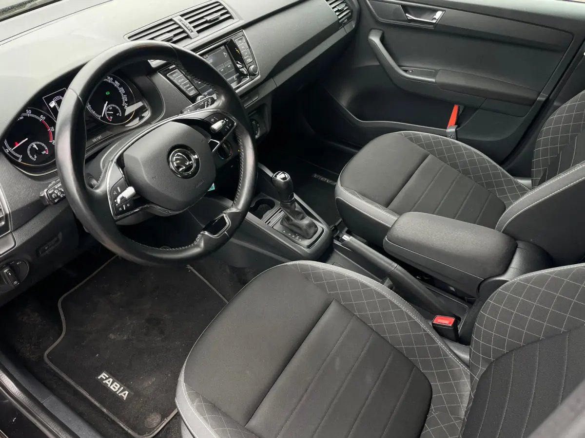 1.0 TSI DSG AUTOMAAT Ambition 1E EIG ORG NL DEALEROND|TREKHAAK|CARPLAY|ADAPT.CRUISE|ANDROIDAUTO|PARKING.SENSOR
