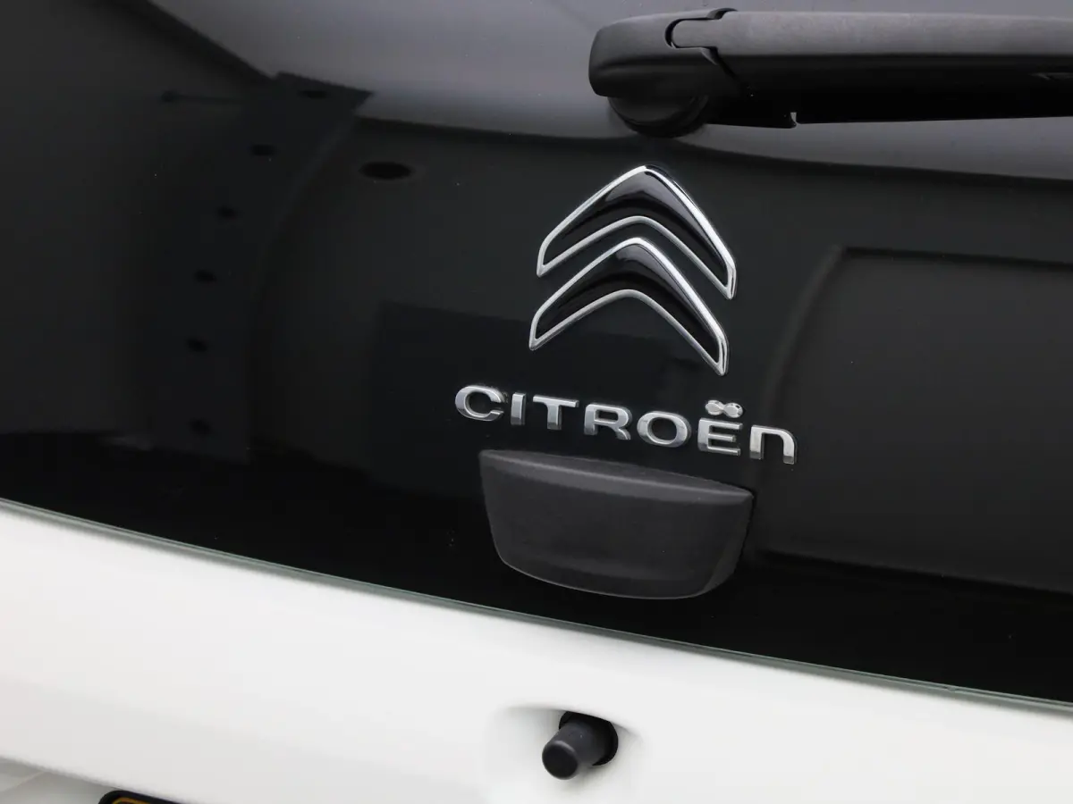 1.0 VTi Feel | AIRCO | BLUETOOTH | ELEKTRISCHE RAMEN |