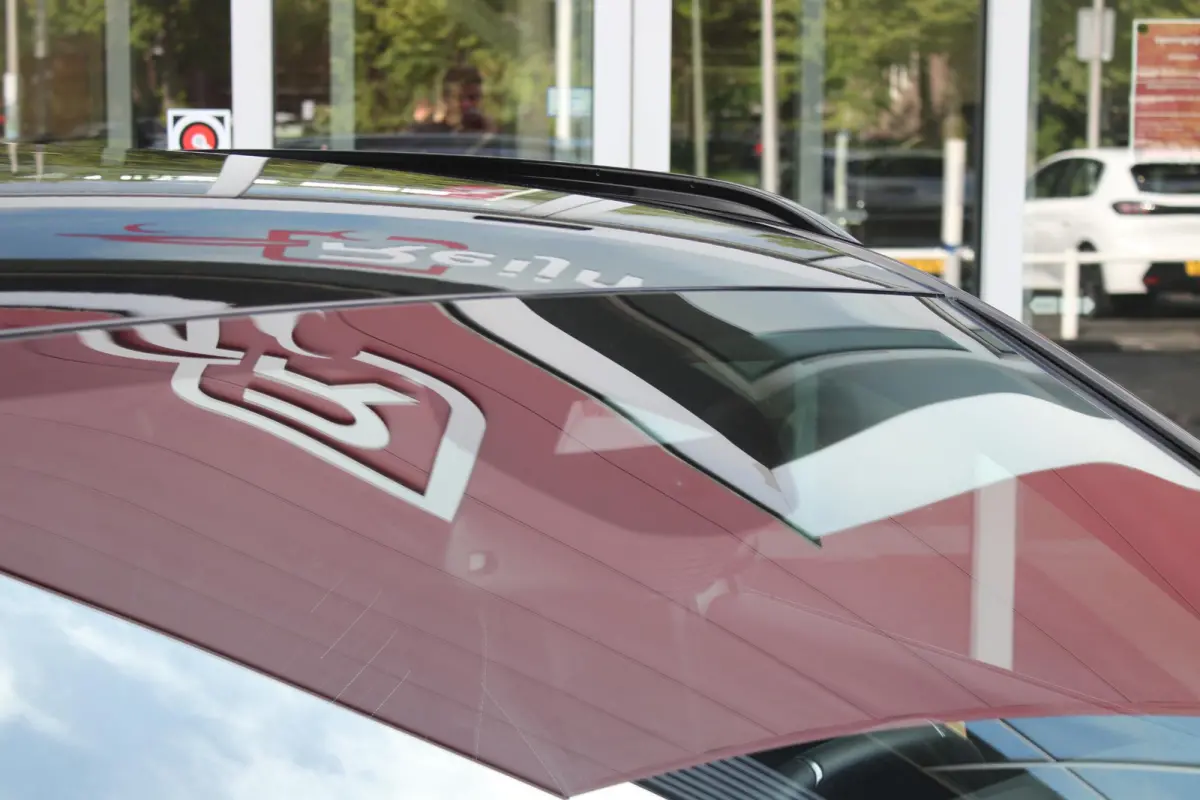 1.2 Hybrid 145 GT PACK | ELEKTRISCH BEDIENBARE BESTUURDERSSTOEL | NAVIGATIE | FULL LED KOPLAMPEN | DRAADLOZE APPLE CARPLAY/ANDROID AUTO | ADAPTIVE CRUISE CONTROL | CAMERA VOOR + ACHTER | CLI