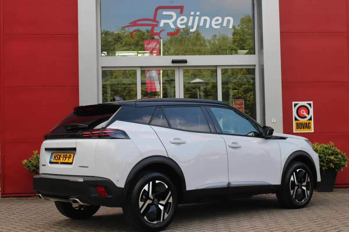 1.2 Hybrid 145 GT PACK | ELEKTRISCH BEDIENBARE BESTUURDERSSTOEL | NAVIGATIE | FULL LED KOPLAMPEN | DRAADLOZE APPLE CARPLAY/ANDROID AUTO | ADAPTIVE CRUISE CONTROL | CAMERA VOOR + ACHTER | CLI