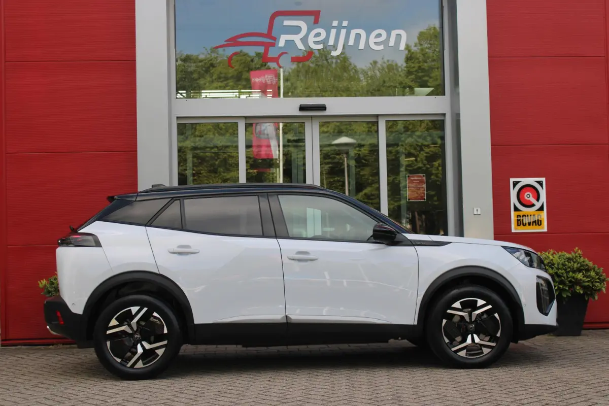 1.2 Hybrid 145 GT PACK | ELEKTRISCH BEDIENBARE BESTUURDERSSTOEL | NAVIGATIE | FULL LED KOPLAMPEN | DRAADLOZE APPLE CARPLAY/ANDROID AUTO | ADAPTIVE CRUISE CONTROL | CAMERA VOOR + ACHTER | CLI