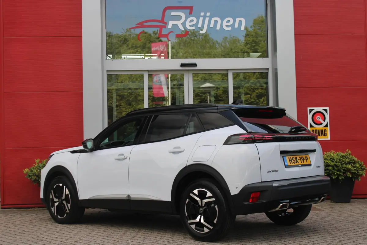 1.2 Hybrid 145 GT PACK | ELEKTRISCH BEDIENBARE BESTUURDERSSTOEL | NAVIGATIE | FULL LED KOPLAMPEN | DRAADLOZE APPLE CARPLAY/ANDROID AUTO | ADAPTIVE CRUISE CONTROL | CAMERA VOOR + ACHTER | CLI