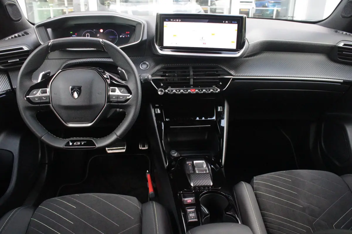 1.2 Hybrid 145 GT PACK | ELEKTRISCH BEDIENBARE BESTUURDERSSTOEL | NAVIGATIE | FULL LED KOPLAMPEN | DRAADLOZE APPLE CARPLAY/ANDROID AUTO | ADAPTIVE CRUISE CONTROL | CAMERA VOOR + ACHTER | CLI