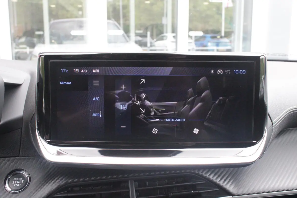 1.2 Hybrid 145 GT PACK | ELEKTRISCH BEDIENBARE BESTUURDERSSTOEL | NAVIGATIE | FULL LED KOPLAMPEN | DRAADLOZE APPLE CARPLAY/ANDROID AUTO | ADAPTIVE CRUISE CONTROL | CAMERA VOOR + ACHTER | CLI