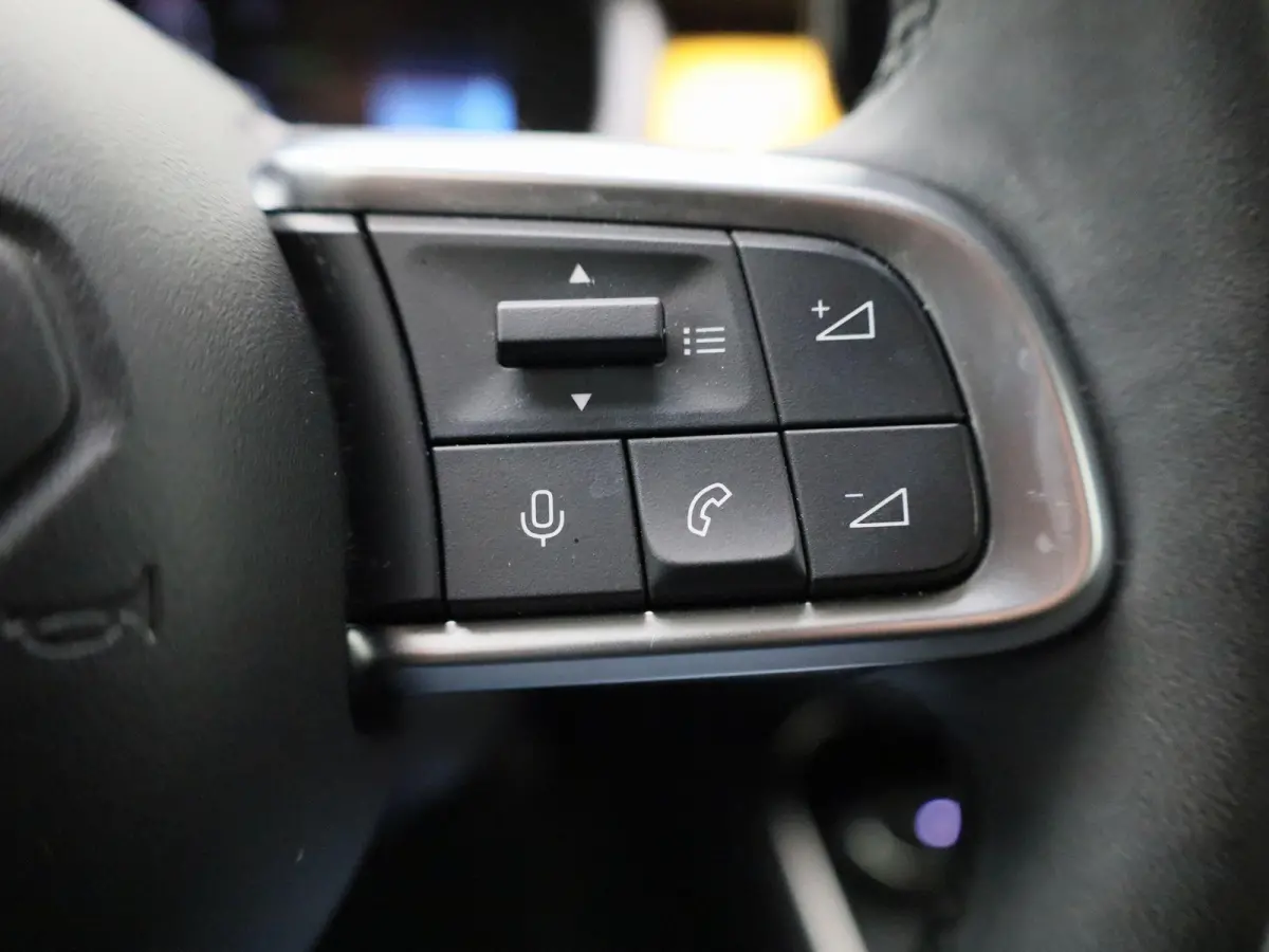 54kWh Altitude | ACHTERUITRIJCAMERA | APPLE CARPLAY - ANDROID AUTO | ADAPTIVE CRUISE CONTROL | ELEKTRISCHE KOFFERKLEP |