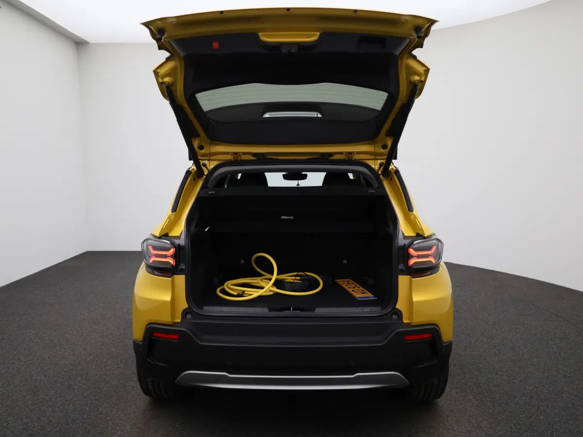 54kWh Altitude | ACHTERUITRIJCAMERA | APPLE CARPLAY - ANDROID AUTO | ADAPTIVE CRUISE CONTROL | ELEKTRISCHE KOFFERKLEP |