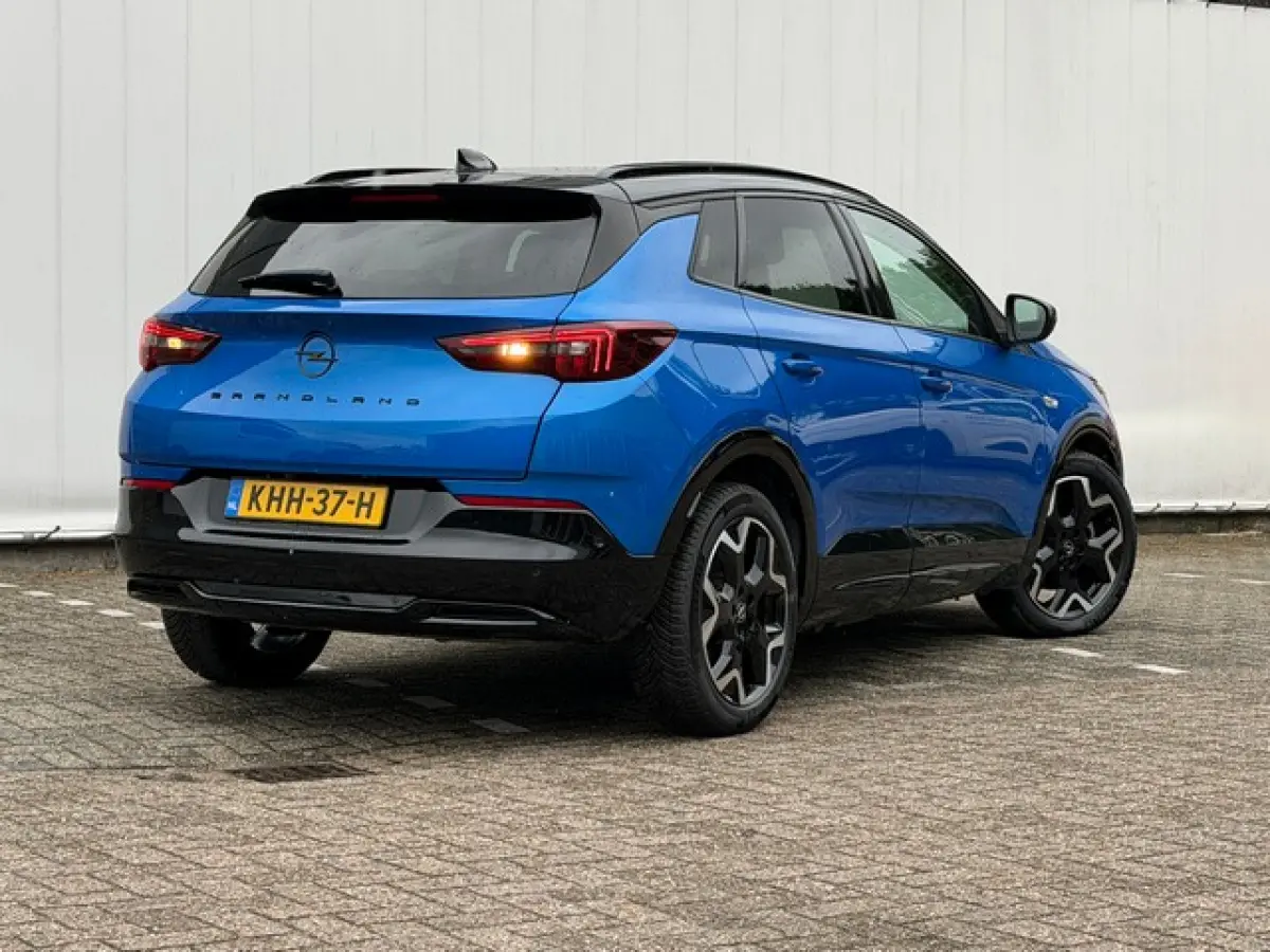1.6 Turbo Plug-In Hybrid GS Line met Navi/Camera, Winterpakket, AGR, Adap.Cruise, Elektrische Klep