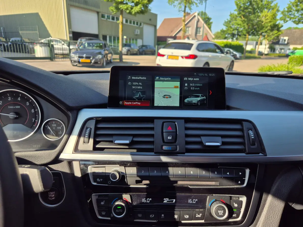 420i M Sport HUD Schuifdak NAP Hifi 19inch Apple CarPlay 100% Dealer onderhouden Centennial High Executive