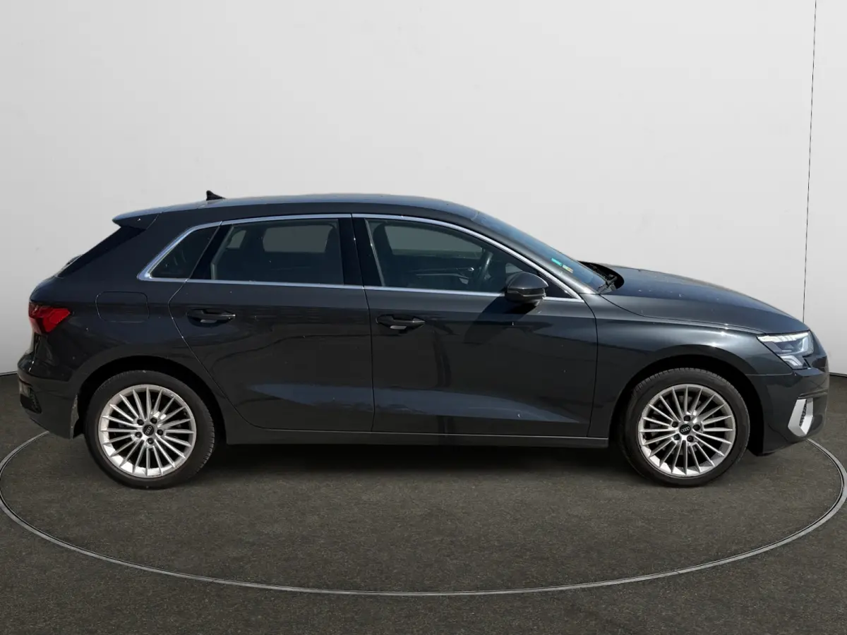 30 TFSI Business edition Carplay, Android Auto, Led Matrix, Sport Interieur, Privacy Glass