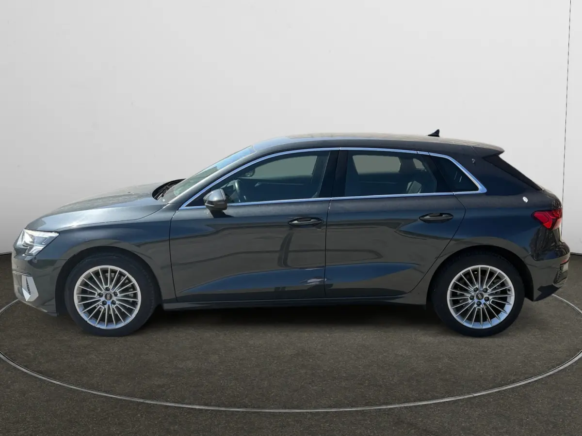 30 TFSI Business edition Carplay, Android Auto, Led Matrix, Sport Interieur, Privacy Glass