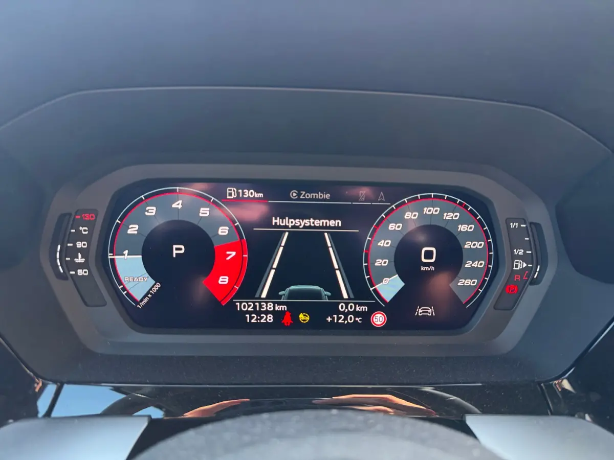 30 TFSI Business edition Carplay, Android Auto, Led Matrix, Sport Interieur, Privacy Glass