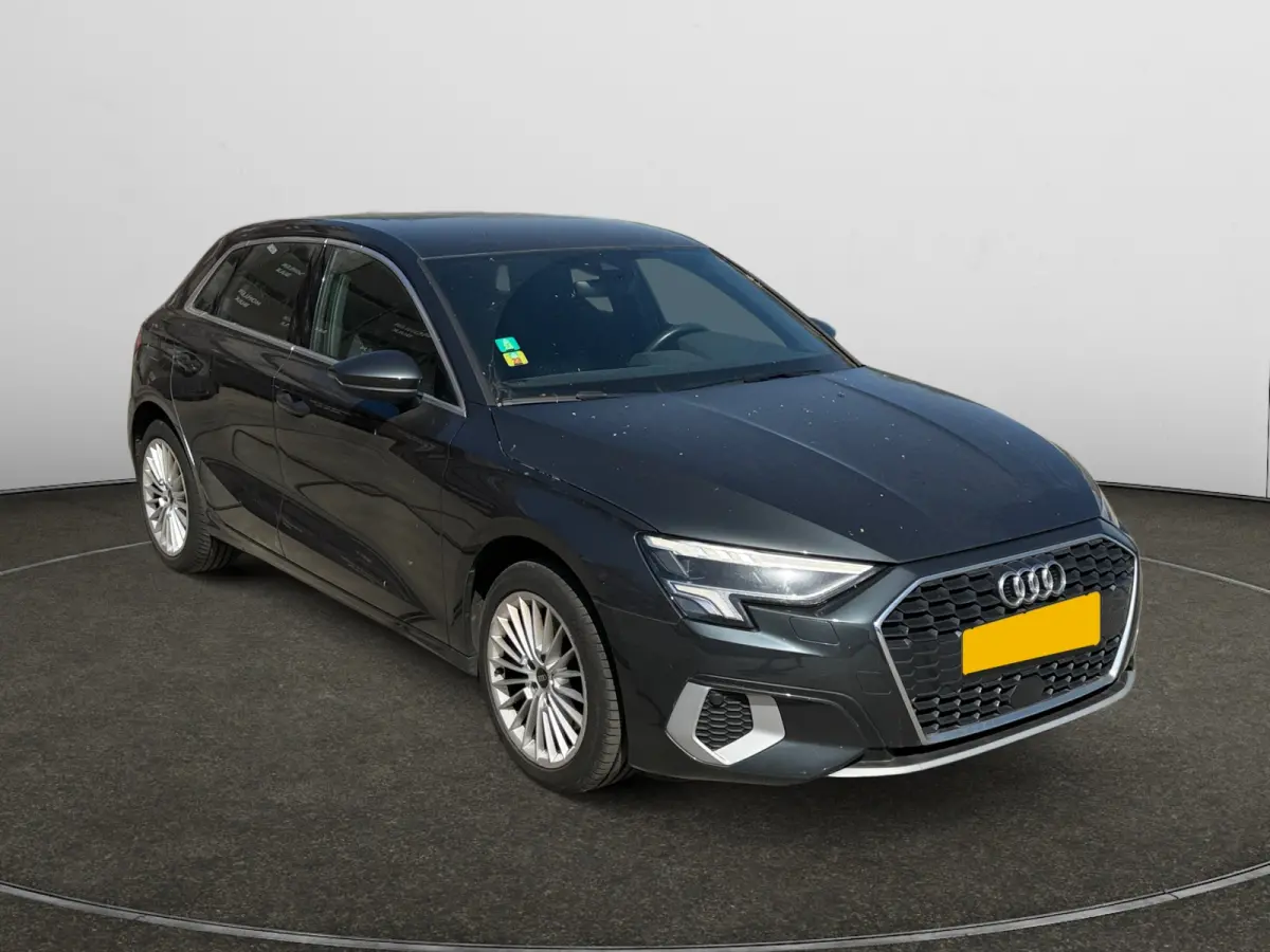 30 TFSI Business edition Carplay, Android Auto, Led Matrix, Sport Interieur, Privacy Glass