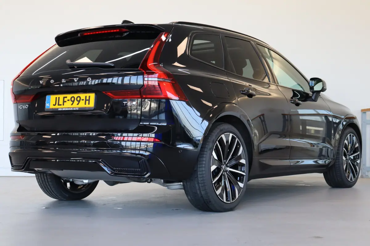 T6 350PK AWD Ultra Dark | Executive | Luchtvering | B&W | 21" | Massage | HUD