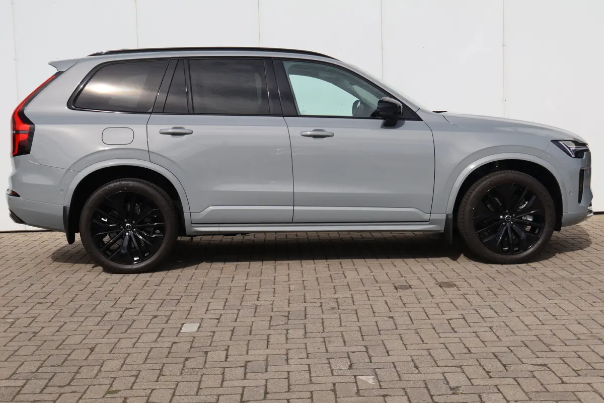 T8 Ultra Dark Vapour Grey | Head-Up | Panorama | 7-Persoons
