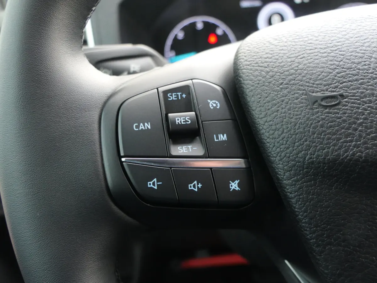 350 2.0 TDCI L3H2 Trend | Navigatie | Trekhaak | Elektrische Stoel | Stoelverwarming | Bijrijders Bank | CarPlay/Android Auto