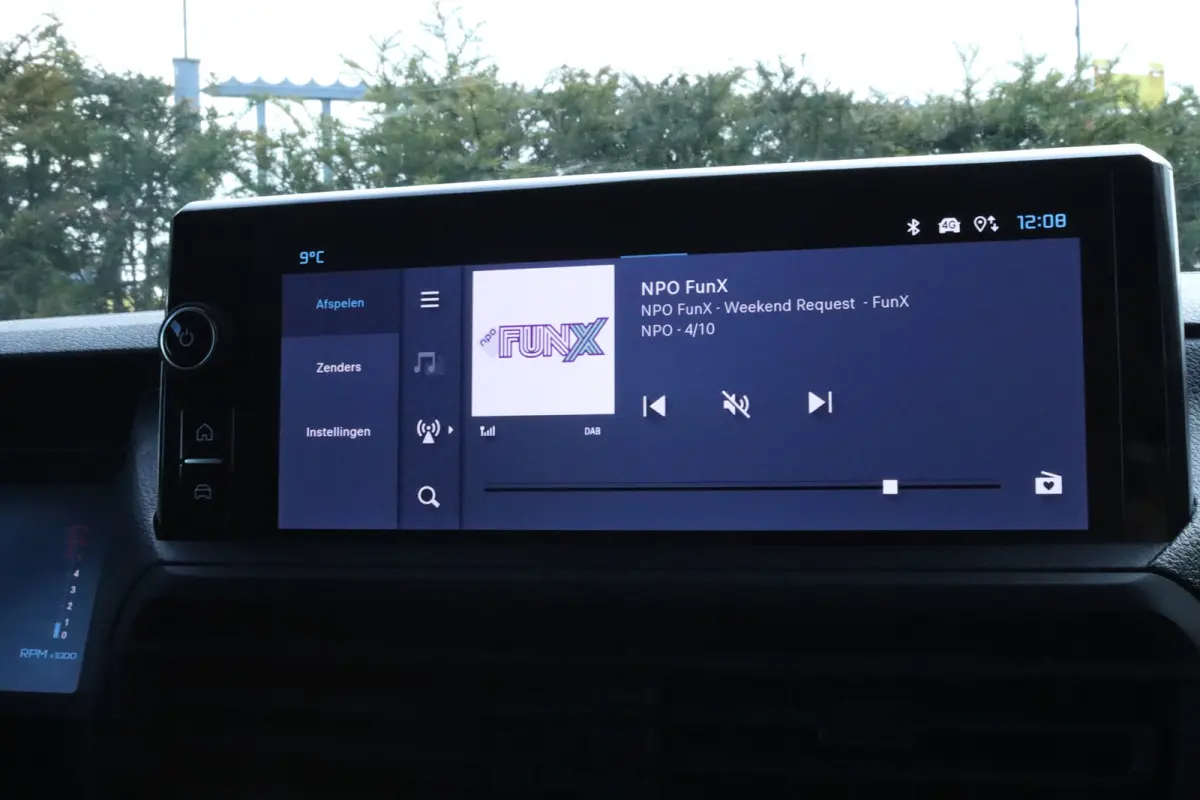 2.0 BlueHDI 145 L2 | Cruise Control | Achteruitrijcamera | PDC | Navi | Carplay | Dodehoekbewaking | Airco