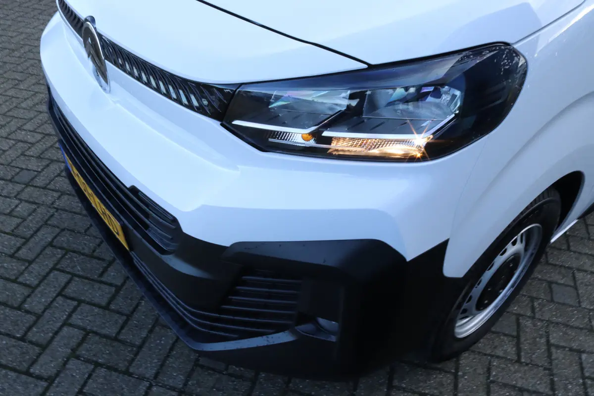 2.0 BlueHDI 145 L2 | Cruise Control | Achteruitrijcamera | PDC | Navi | Carplay | Dodehoekbewaking | Airco