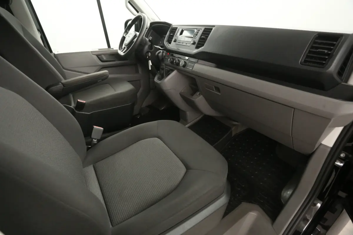 3.180 | 35 2.0 L4H3 | 177PK | 3000kg Trekgew. | Automaat | Airco | Elektrpakket