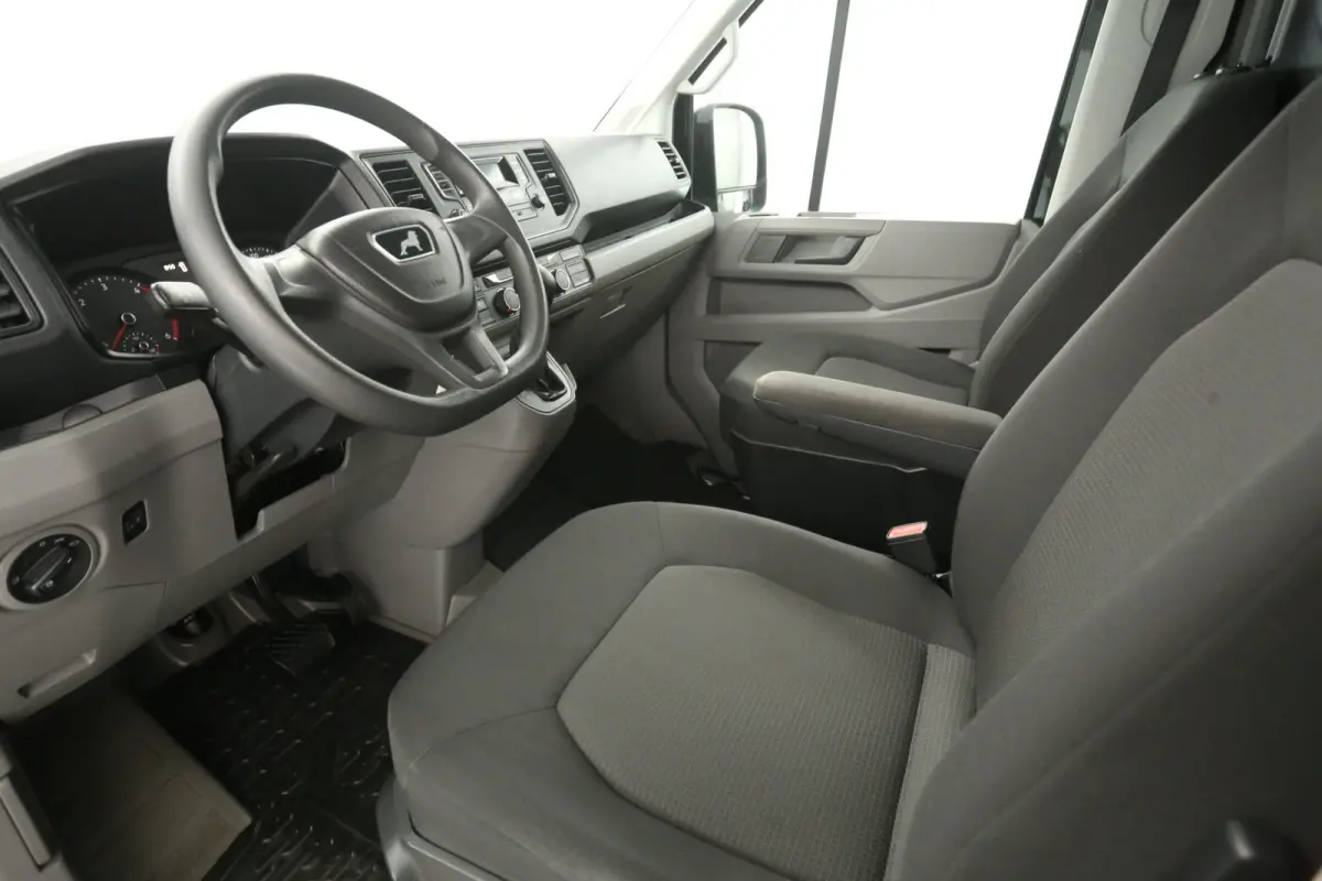 3.180 | 35 2.0 L4H3 | 177PK | 3000kg Trekgew. | Automaat | Airco | Elektrpakket