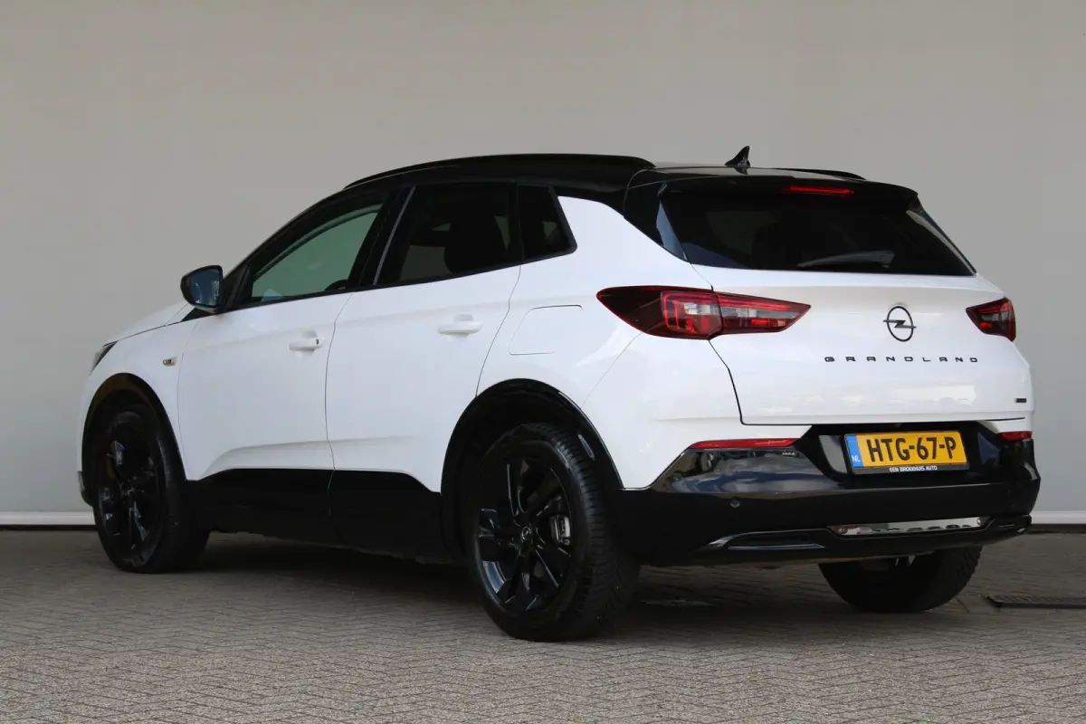 1.6 Turbo Plug-In Hybrid GS | SOH 98,5% |Apple Carplay | Comfortstoelen | Cruise control adaptief | Stoelen verwarmd | Navi