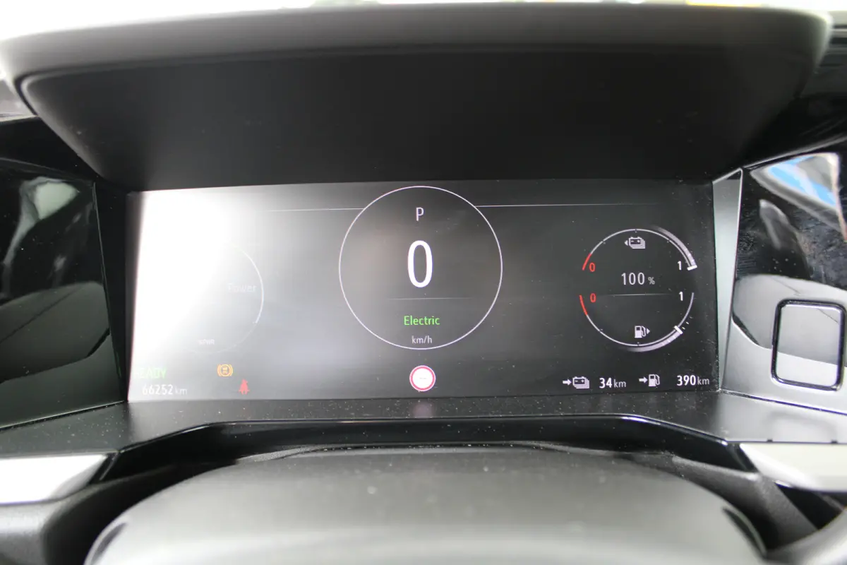 1.6 Turbo Plug-In Hybrid GS | SOH 98,5% |Apple Carplay | Comfortstoelen | Cruise control adaptief | Stoelen verwarmd | Navi