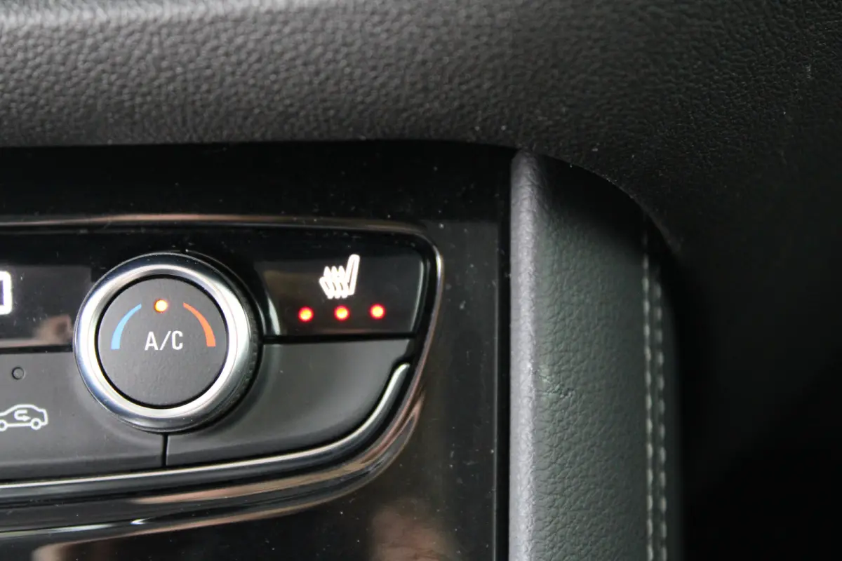 1.6 Turbo Plug-In Hybrid GS | SOH 98,5% |Apple Carplay | Comfortstoelen | Cruise control adaptief | Stoelen verwarmd | Navi