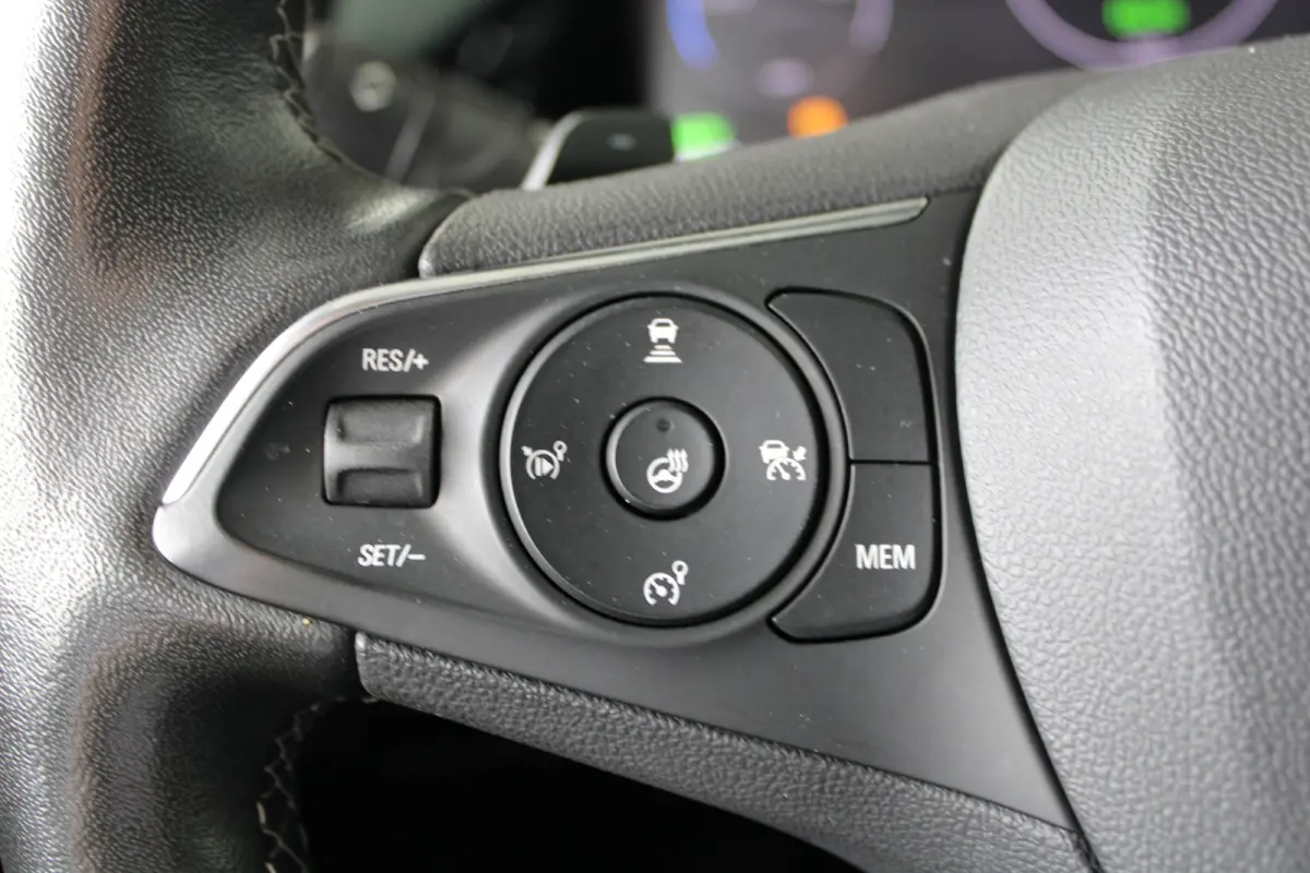 1.6 Turbo Plug-In Hybrid GS | SOH 98,5% |Apple Carplay | Comfortstoelen | Cruise control adaptief | Stoelen verwarmd | Navi